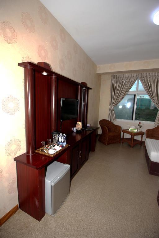 Diamond Crown Hotel Gyogon Экстерьер фото